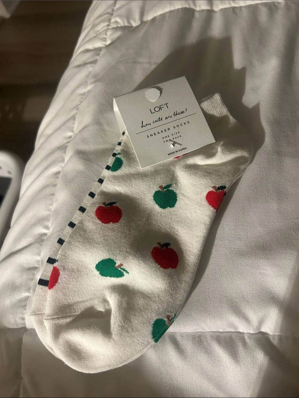 LOFT Cream Sneaker Socks with Red & Green Apple Print